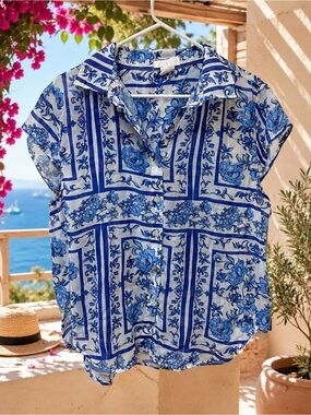 LIFE Blue Floral Short-Sleeve Button-Up Women's Top XL